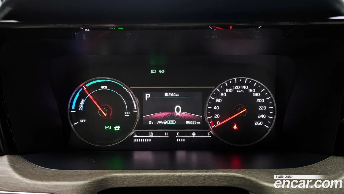 Kia Sorento — фото 8