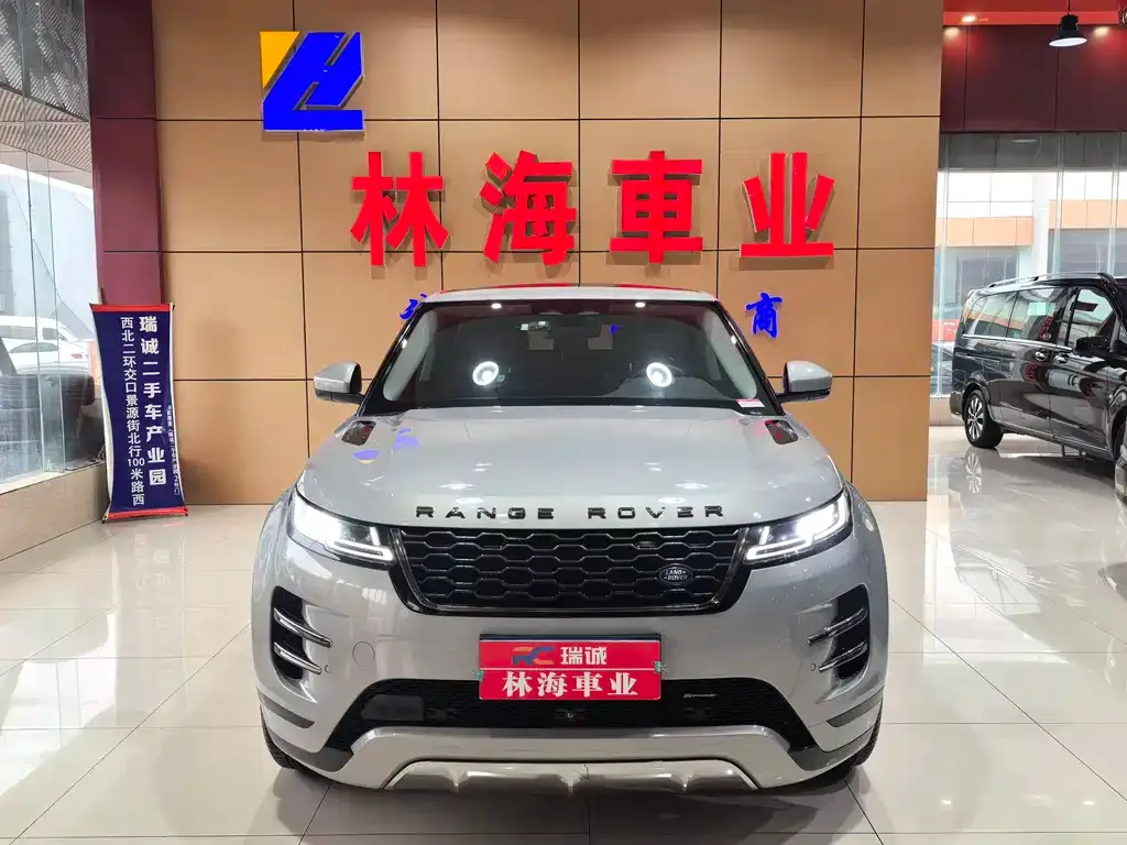 Land Rover Evoque — фото 1