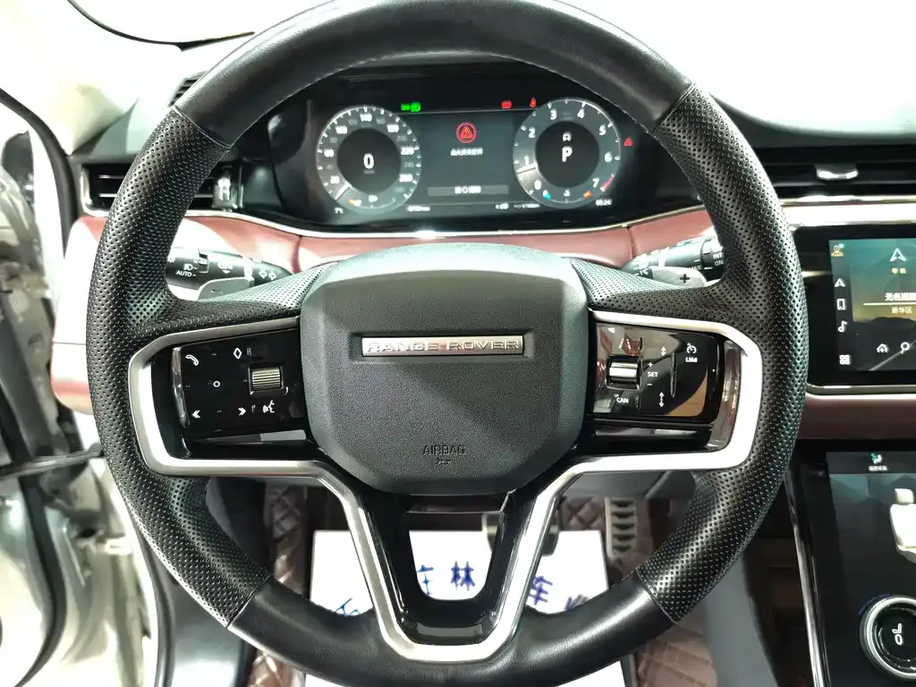 Land Rover Evoque — фото 6