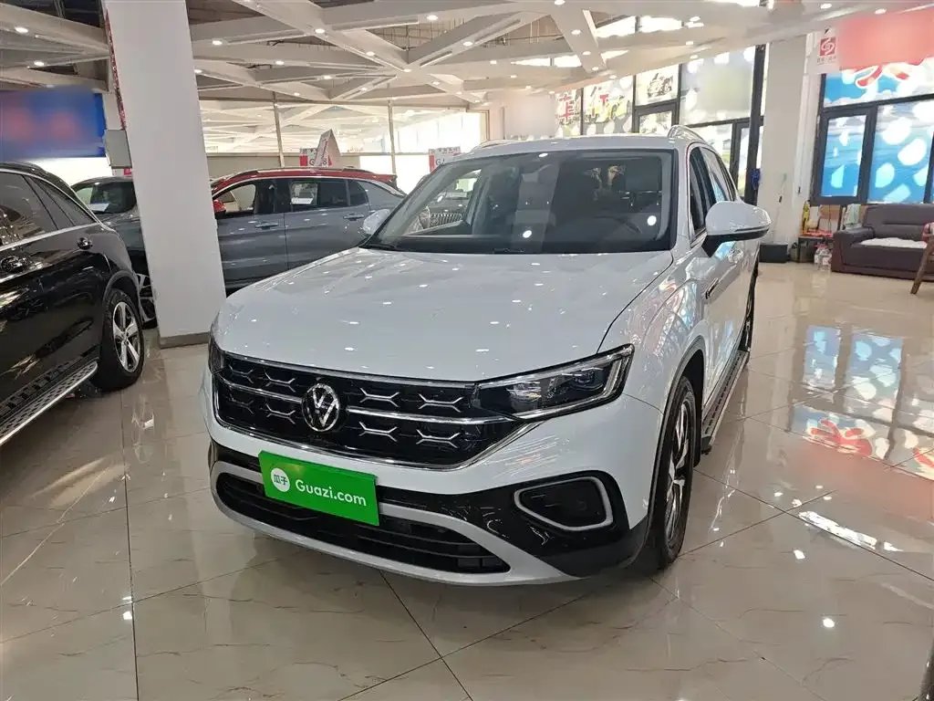 Volkswagen Tayron — фото 1