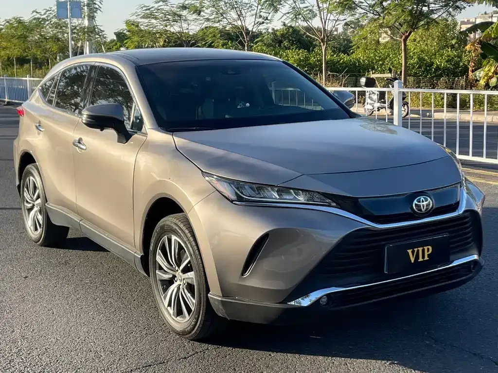Toyota Harrier — фото 10