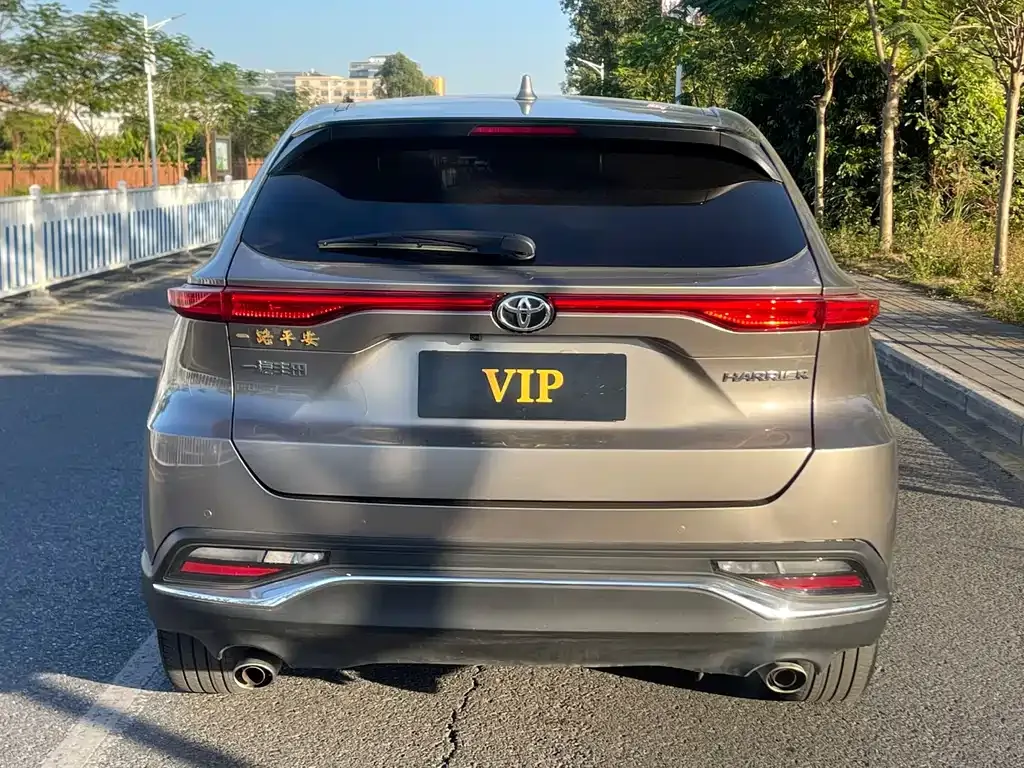 Toyota Harrier — фото 5