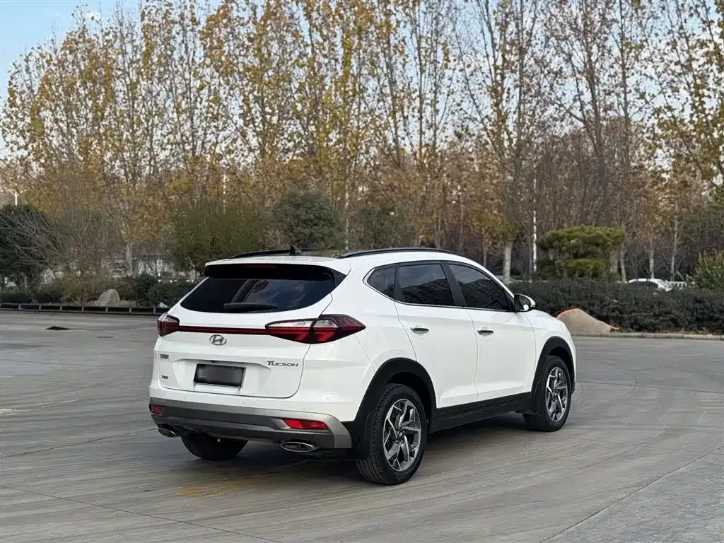 Hyundai Tucson — фото 7