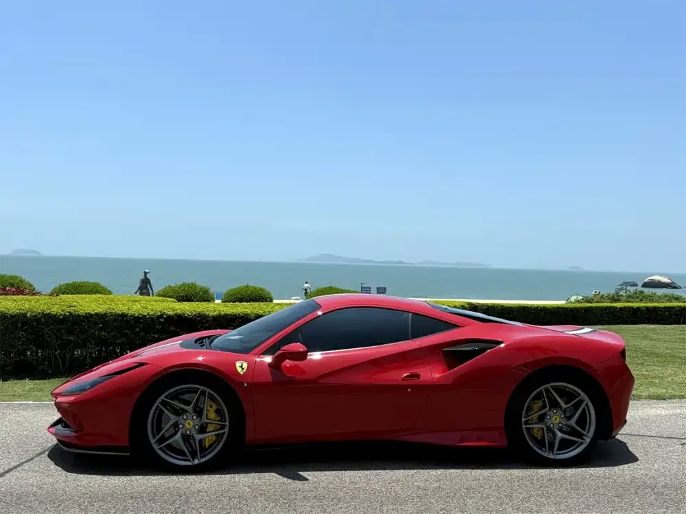 Ferrari F8 — фото 6