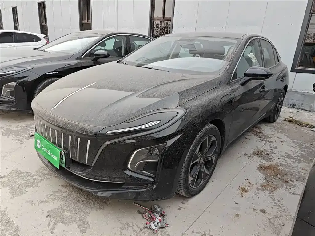 Hongqi E-QM5 — фото 1