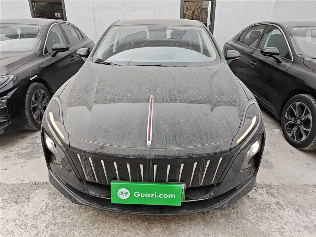 Hongqi E-QM5 — фото 3