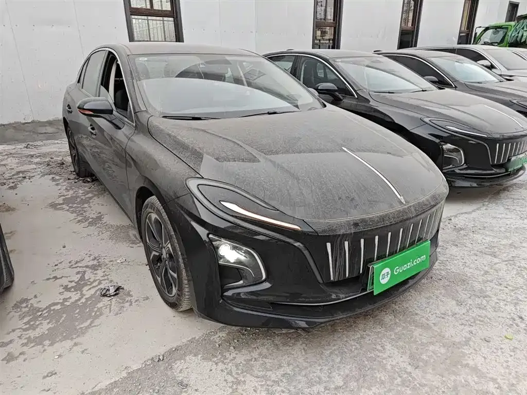 Hongqi E-QM5 — фото 4