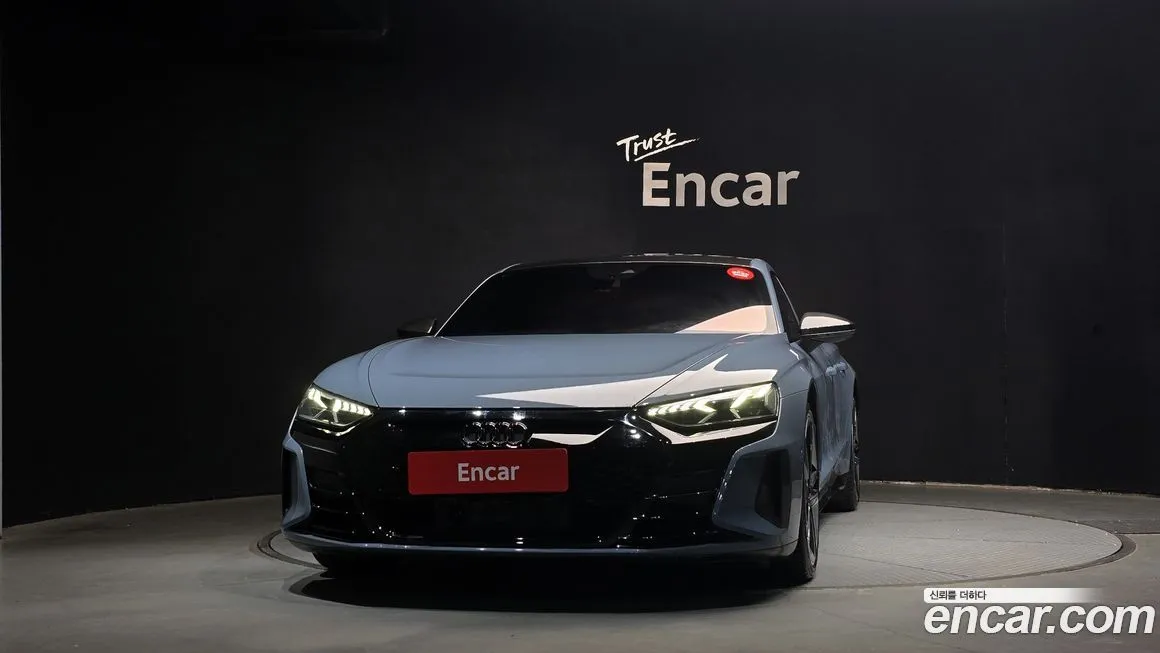 Audi RS e-tron GT — фото 3