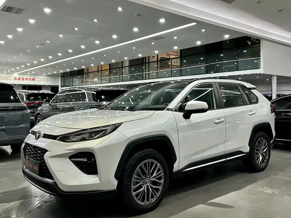 Toyota Wildlander — фото 1