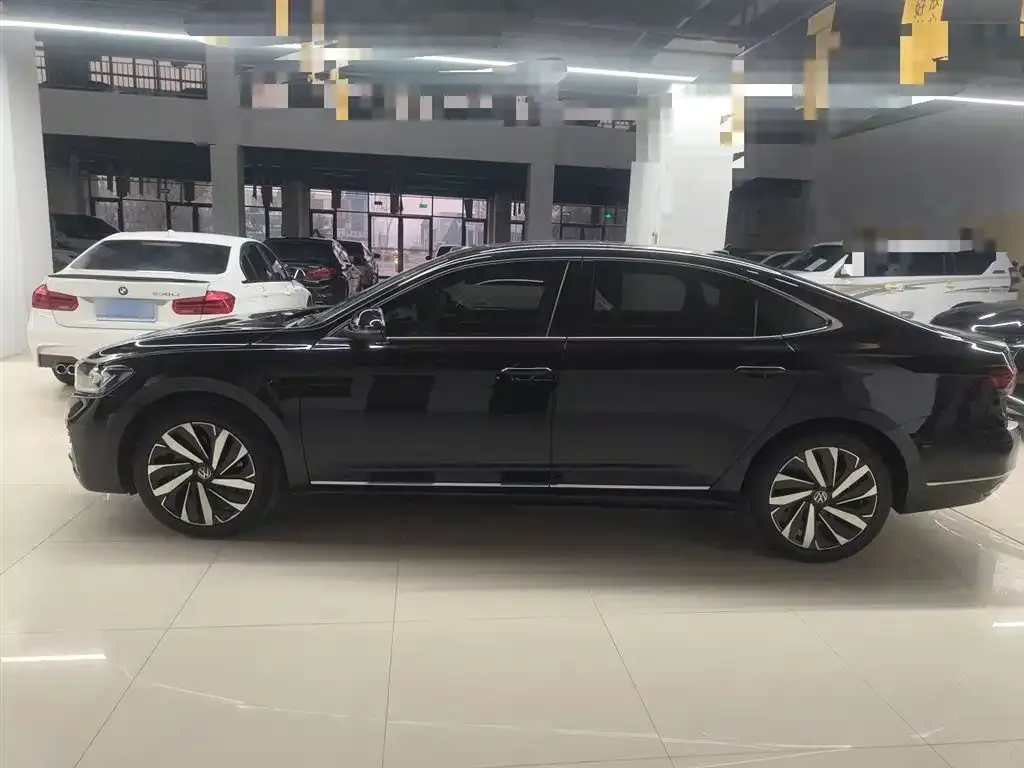 Volkswagen Passat — фото 5