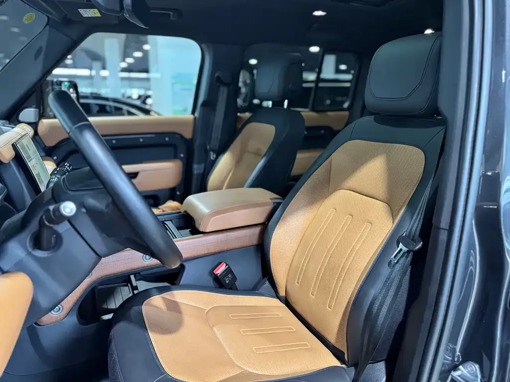 Land Rover Defender — фото 10