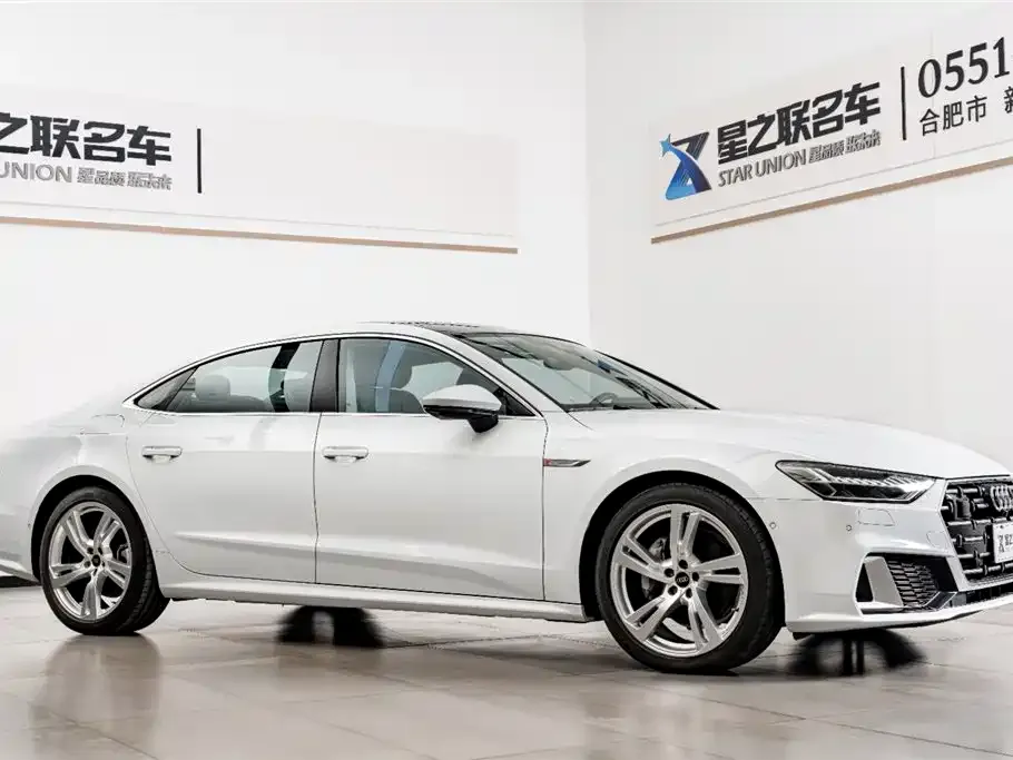 Audi A7L — фото 5