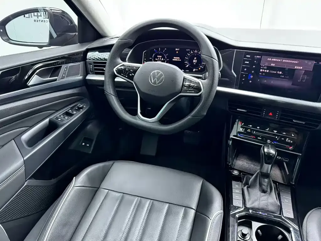 Volkswagen Passat New Energy — фото 5