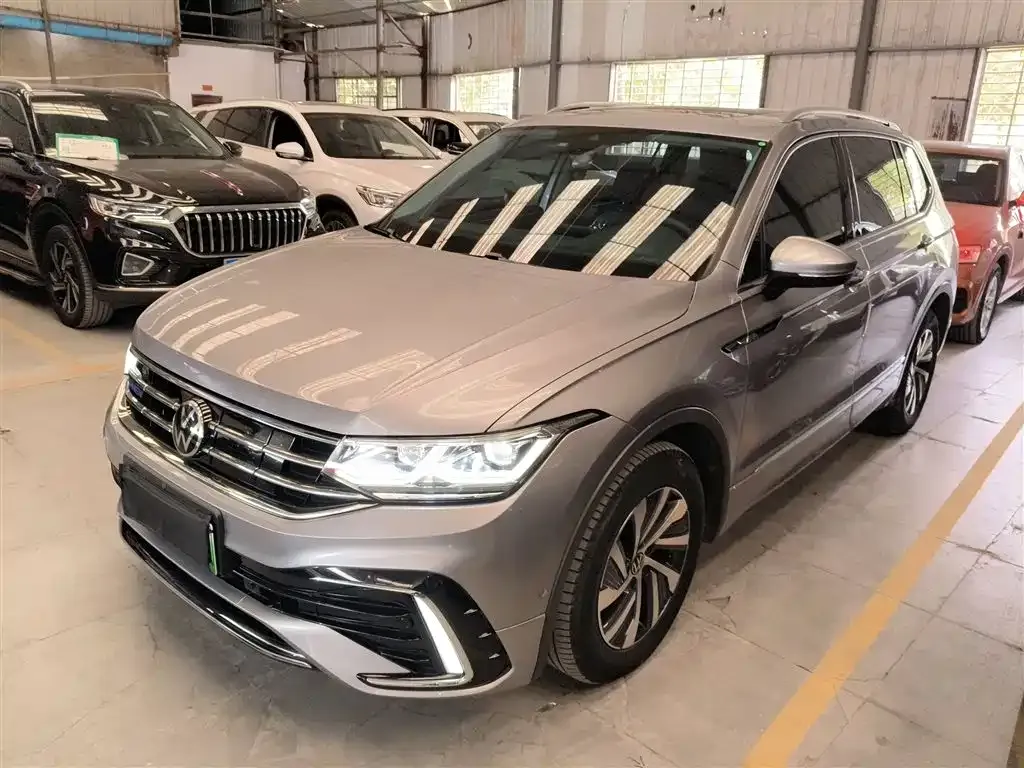Volkswagen Tiguan L New Energy — фото 1