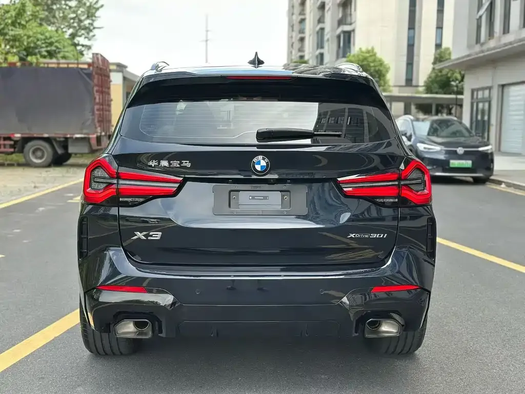 BMW X3 — фото 9