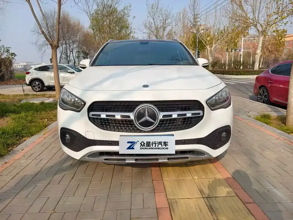 Mercedes-Benz GLA — фото 10