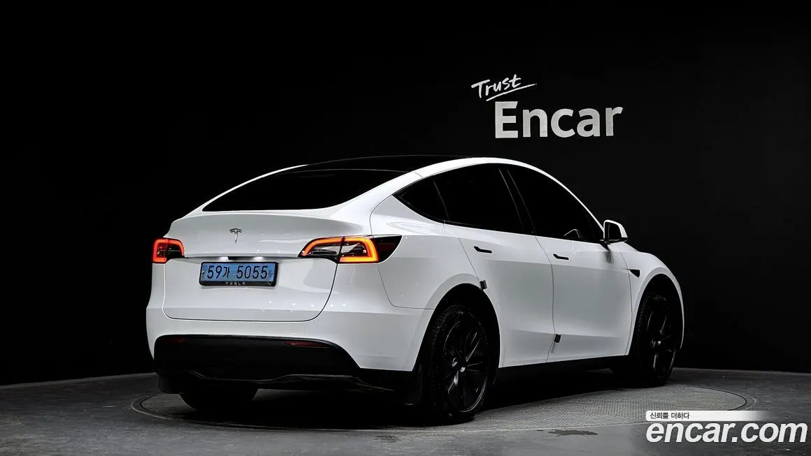 Tesla Model Y — фото 4