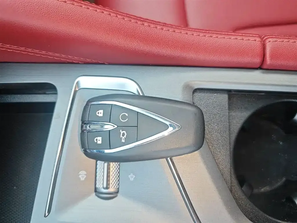 Changan CS75PLUS — фото 2