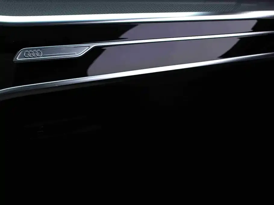 Audi A6L — фото 6