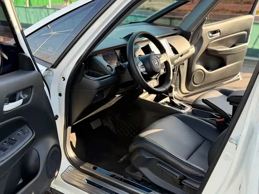 Honda Fit — фото 4