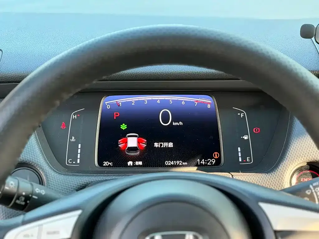 Honda Fit — фото 5