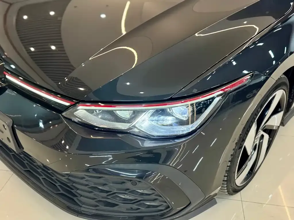 Volkswagen Golf GTI — фото 9