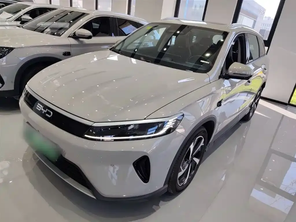 BYD Seal 05 DM-i — фото 1
