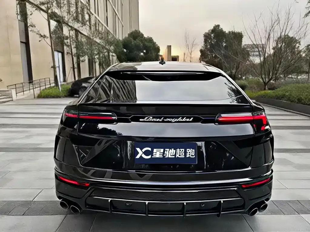 Lamborghini Urus — фото 4