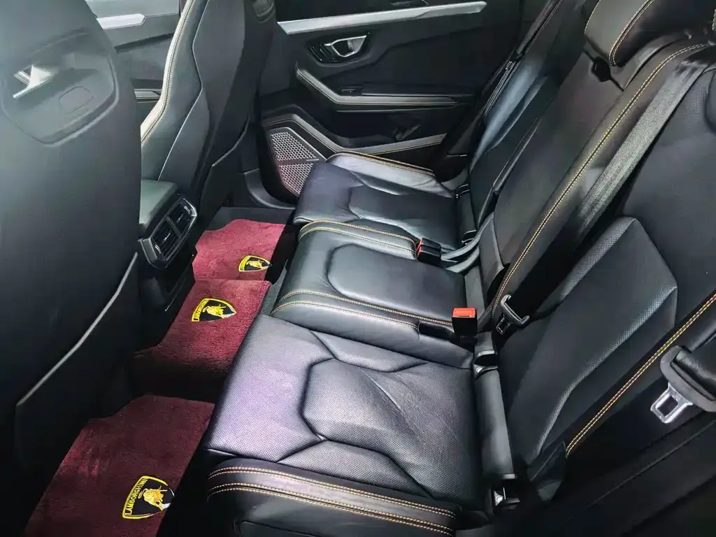 Lamborghini Urus — фото 3