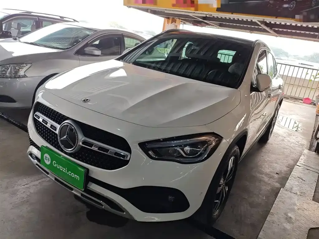 Mercedes-Benz GLA — фото 1