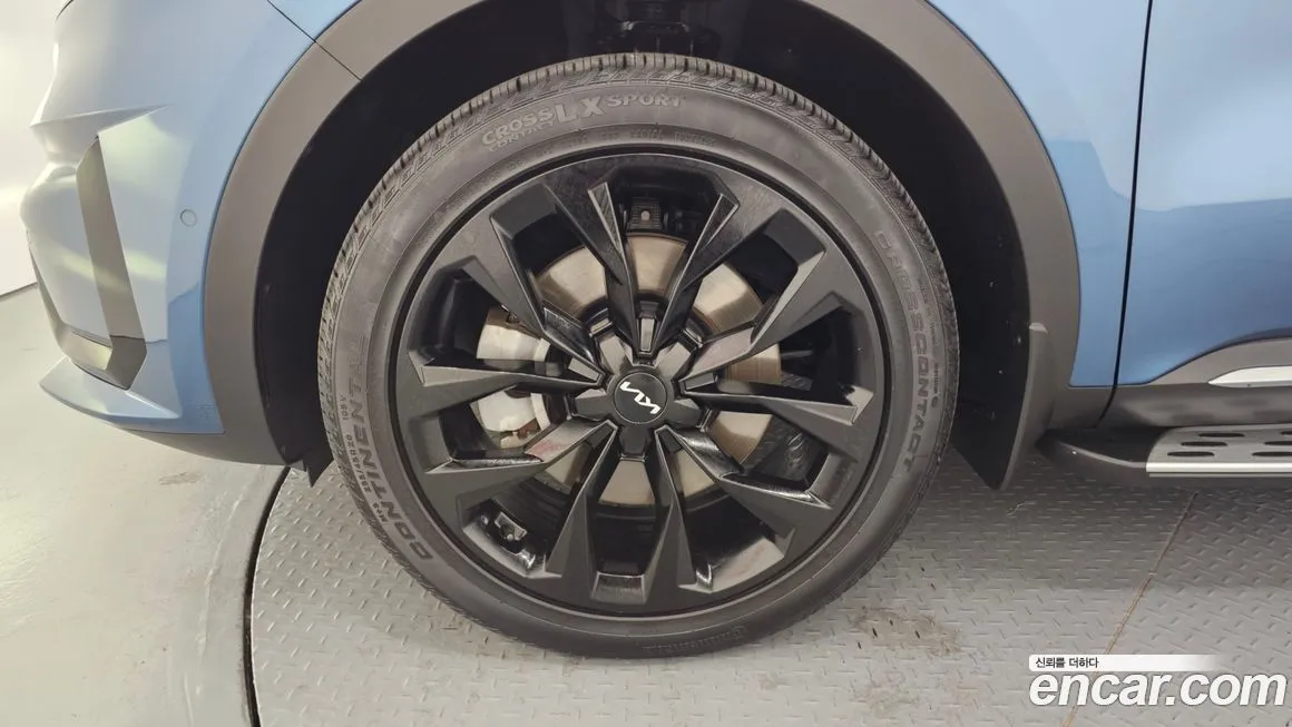 Kia Sorento — фото 10