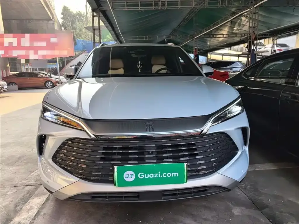 BYD L DM-i — фото 6