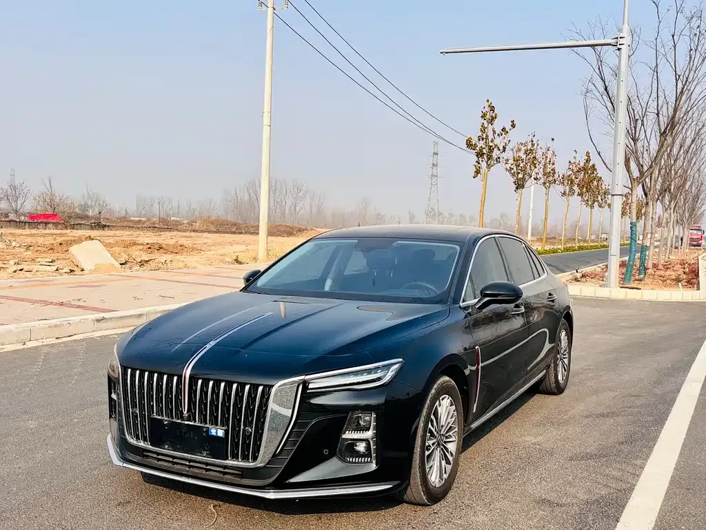 Hongqi H5 — фото 1