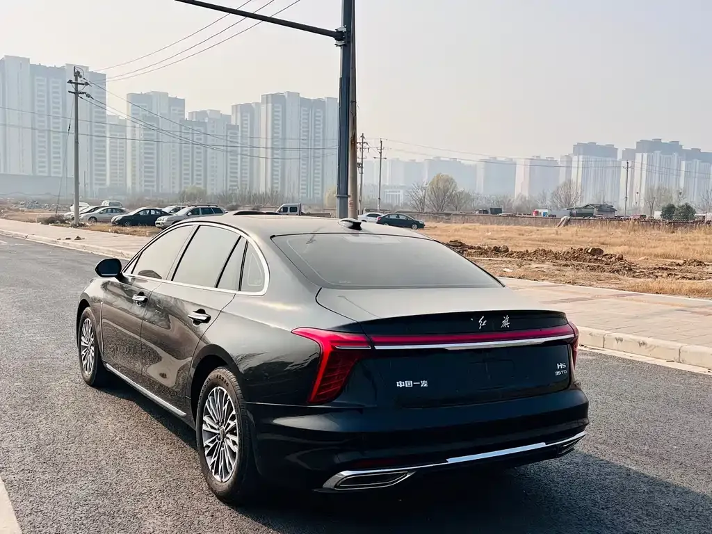 Hongqi H5 — фото 8