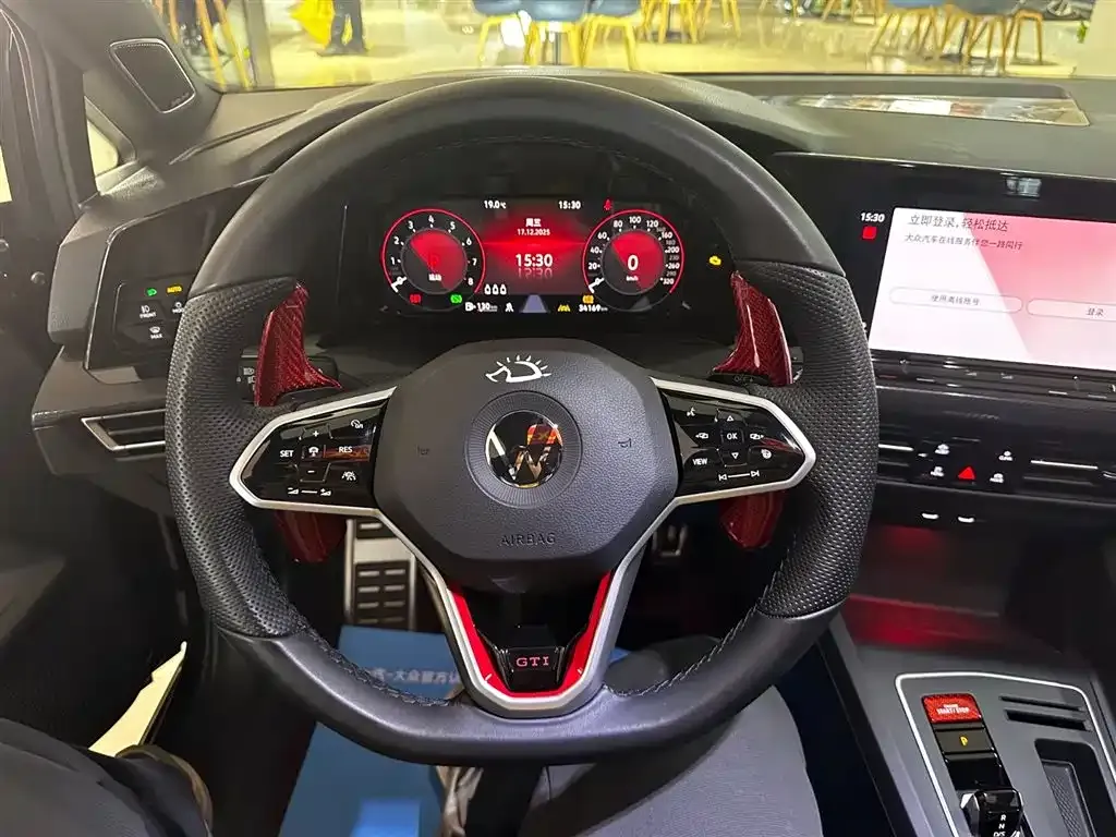 Volkswagen Golf GTI — фото 8