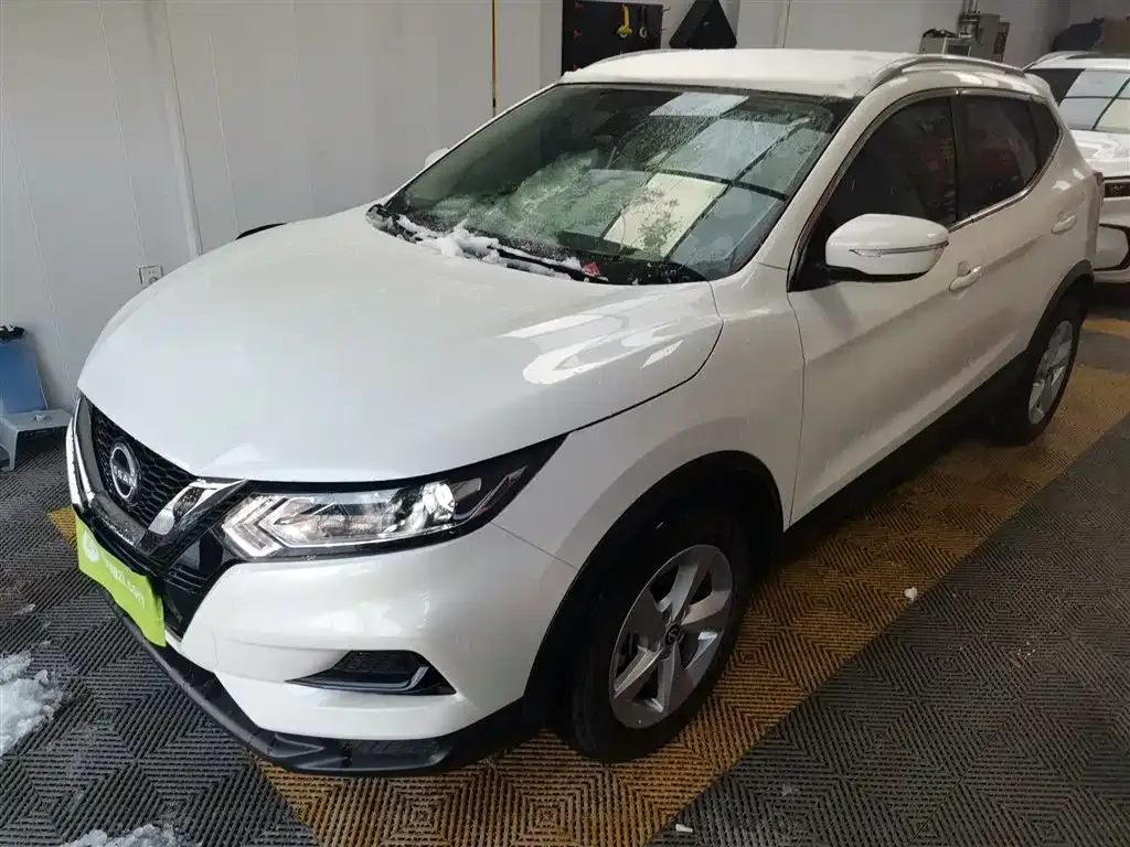 Nissan Qashqai — фото 10