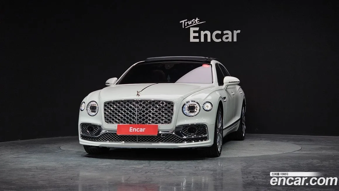 Bentley Flying Spur — фото 9