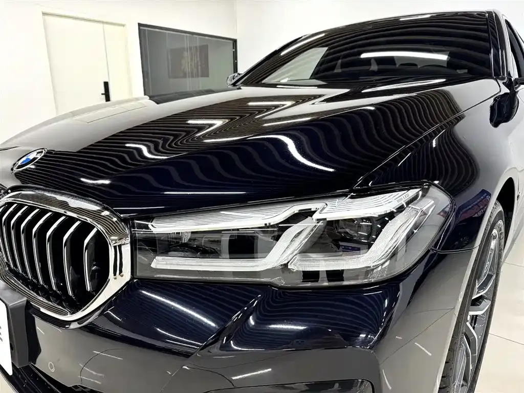 BMW 5 Series — фото 5