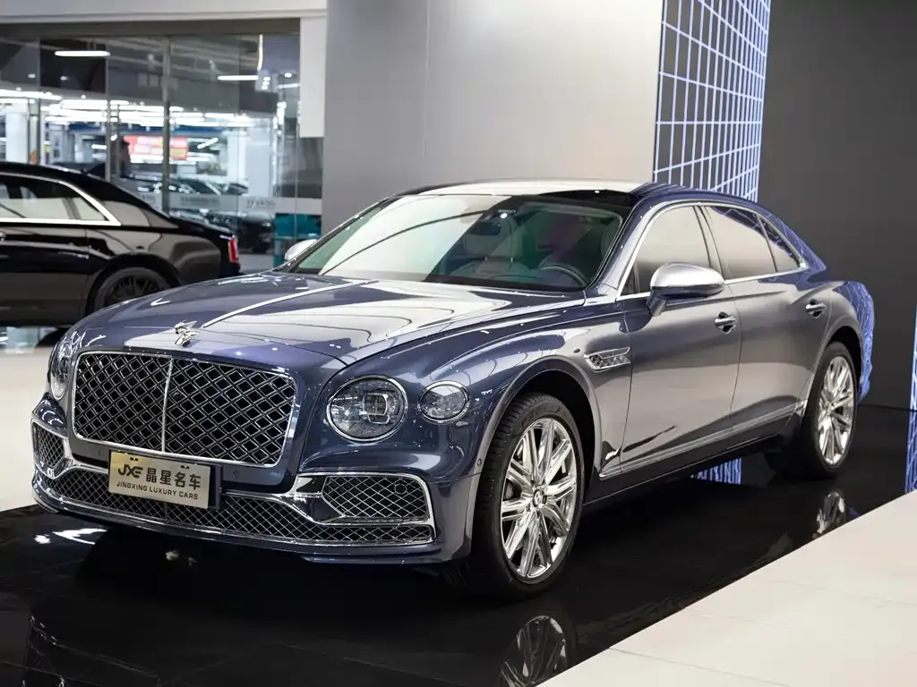Bentley Flying Spur PHEV — фото 1