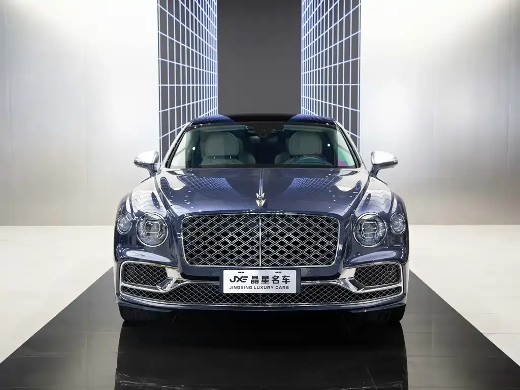 Bentley Flying Spur PHEV — фото 10