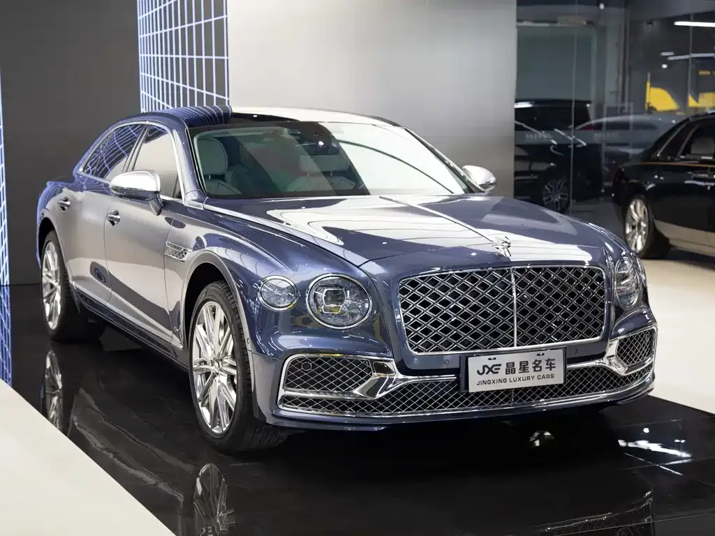 Bentley Flying Spur PHEV — фото 7