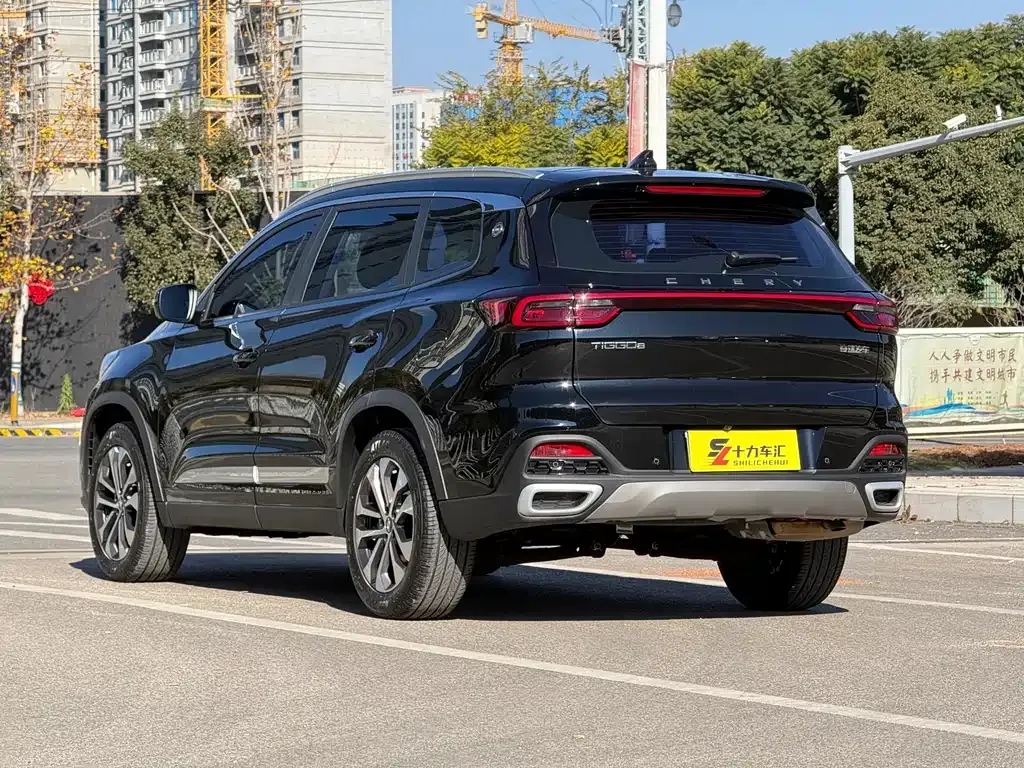 Chery Tiggo 8 — фото 6