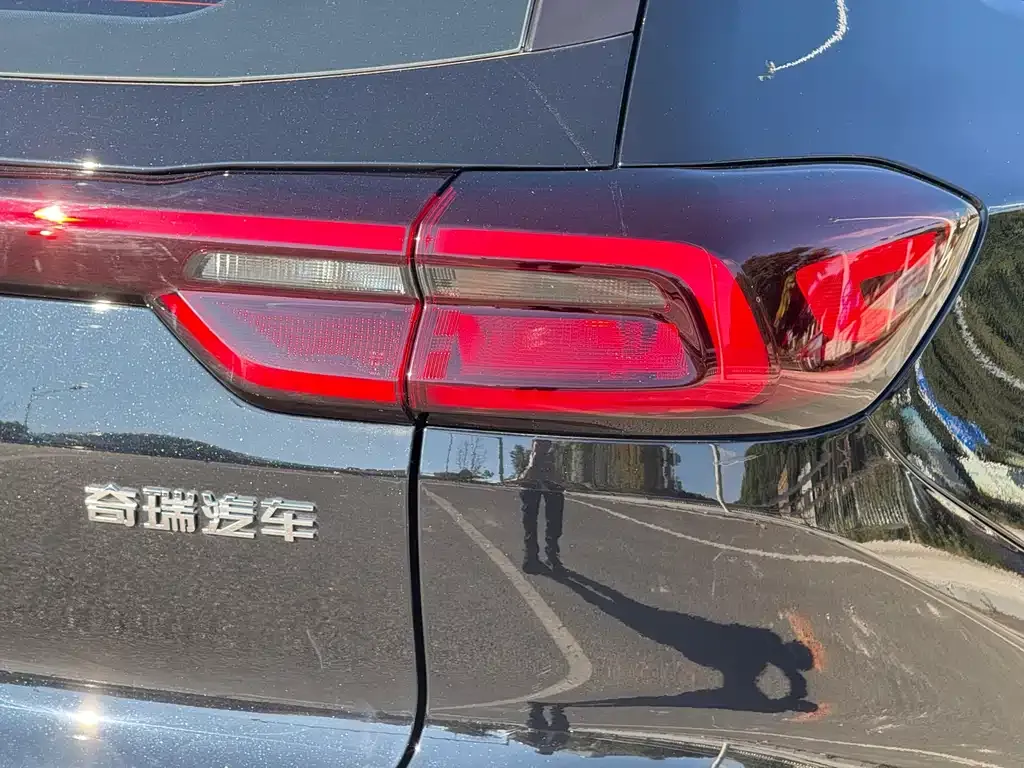 Chery Tiggo 8 — фото 9