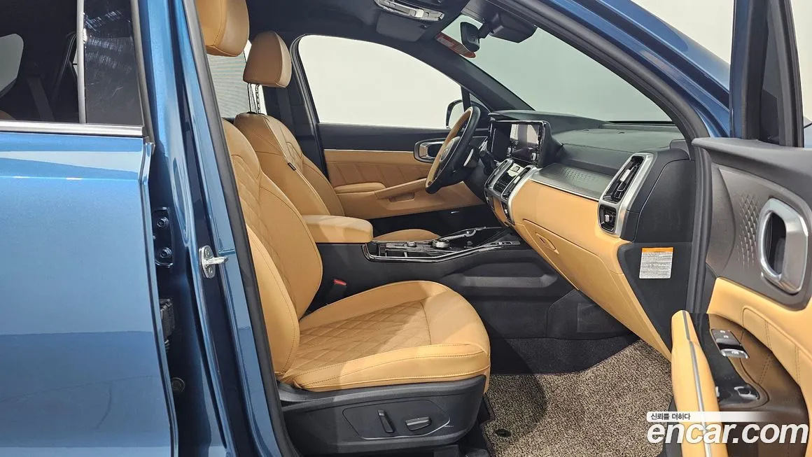 Kia Sorento — фото 8