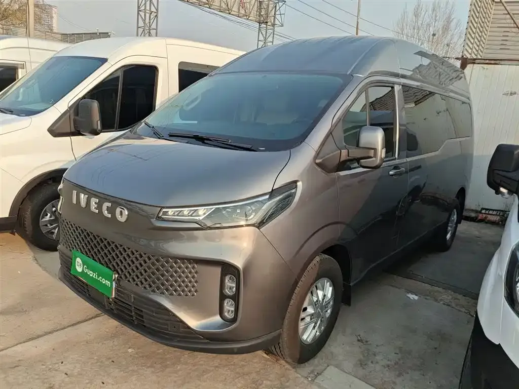 IVECO Juxing — фото 2