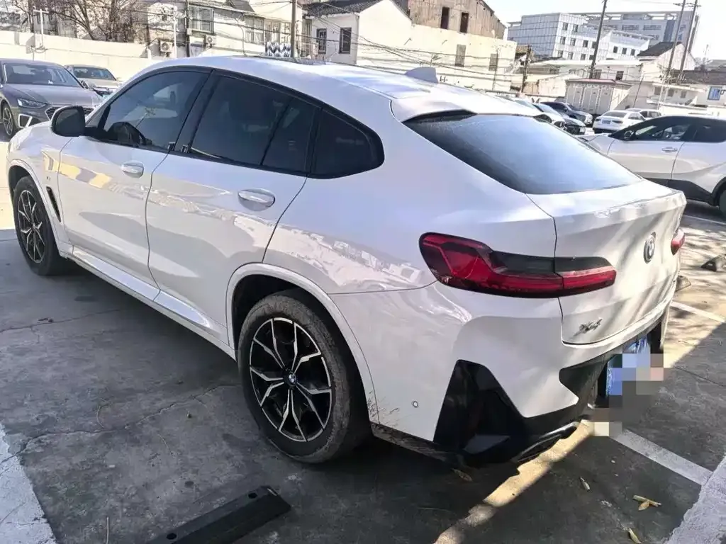 BMW X4 — фото 4
