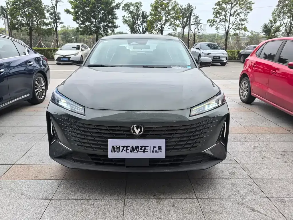 Changan Yida — фото 9