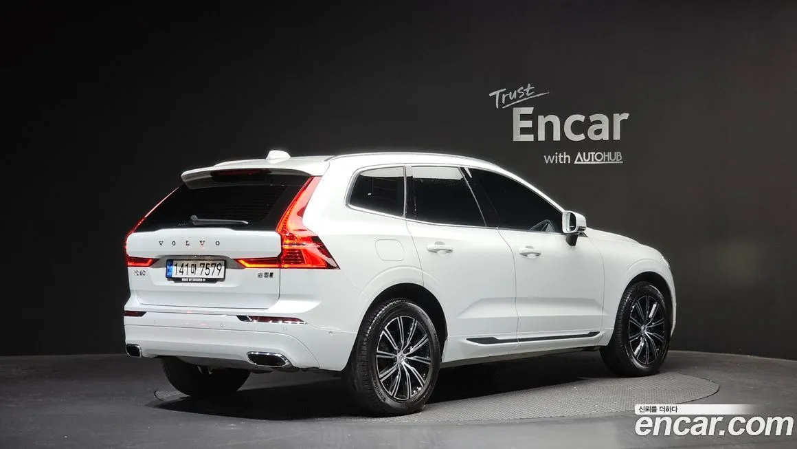 Volvo XC60 — фото 2
