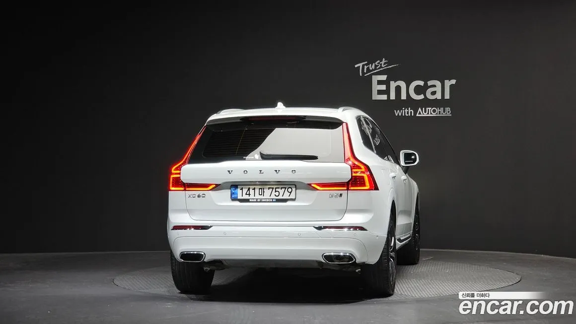 Volvo XC60 — фото 6