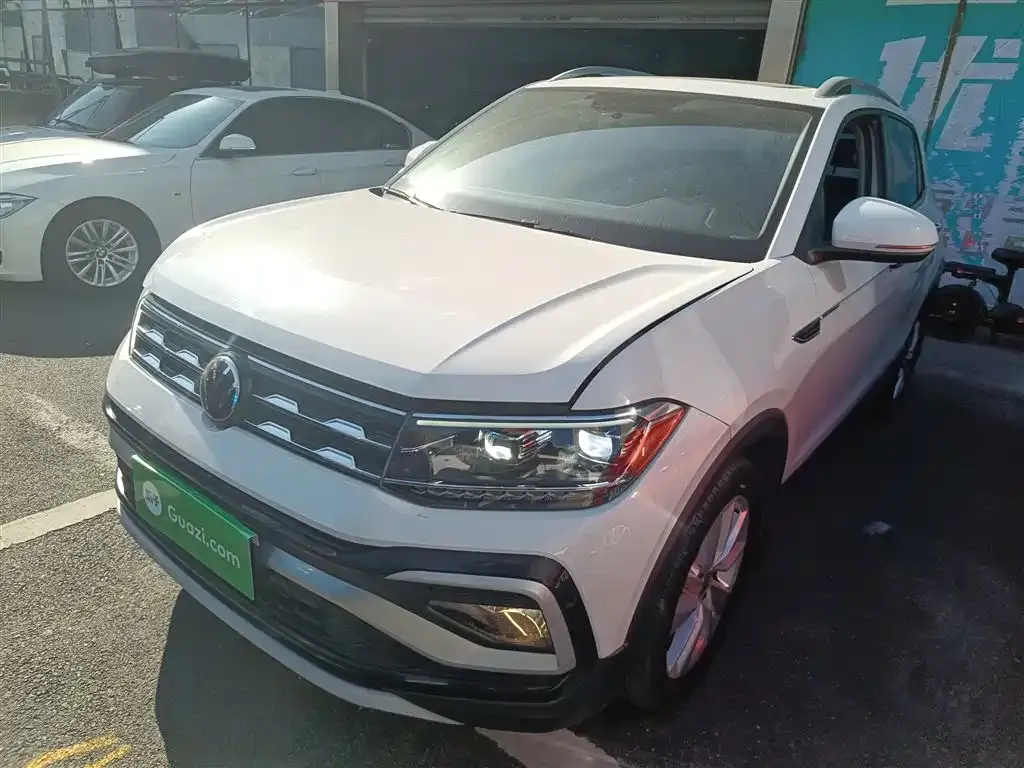 Volkswagen T-Cross — фото 1